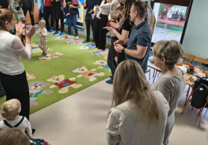 Uroczystość Choinkowa w grupie "Niedźwiadek".