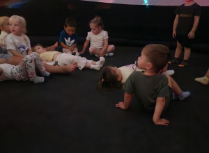 Kino sferyczne - dyżur wakacyjny.